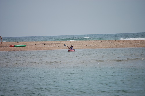 Kayaking to Shelly Island